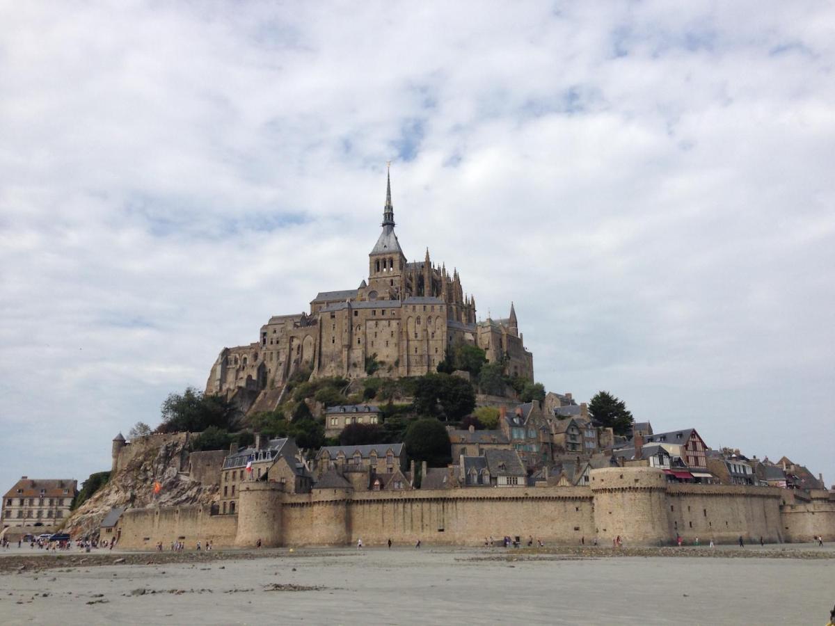 Maison D'Hotes De Charme La Rose De Ducey Pres Du Mont Saint Michel Luaran gambar